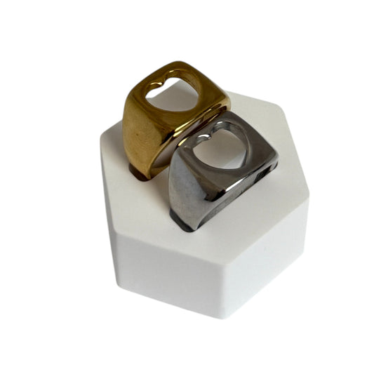 Amora Ring