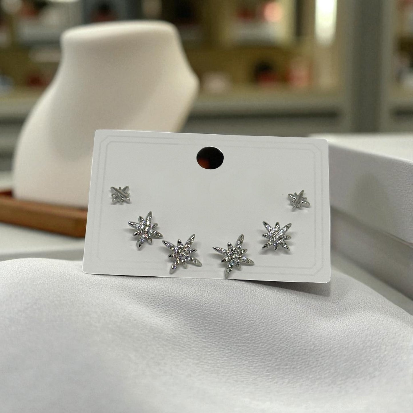 Eterna Earring Set