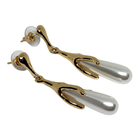 Dewdrop Earrings