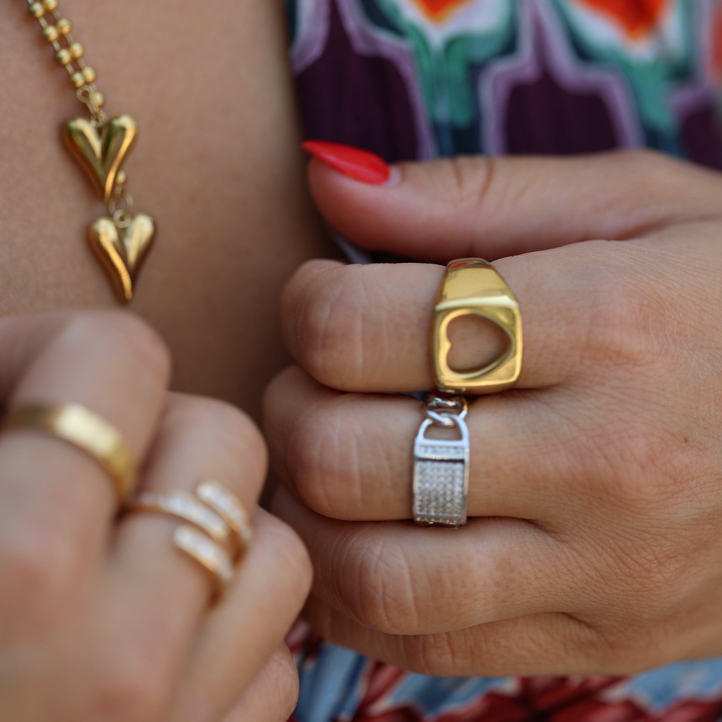 Amora Ring